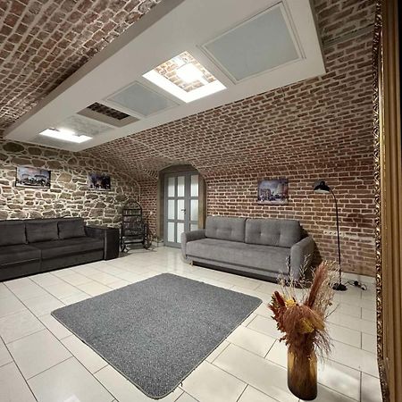 2Х Кім-Й Loft На Площі Філармонії By Willox Apartman Csernyivci Kültér fotó