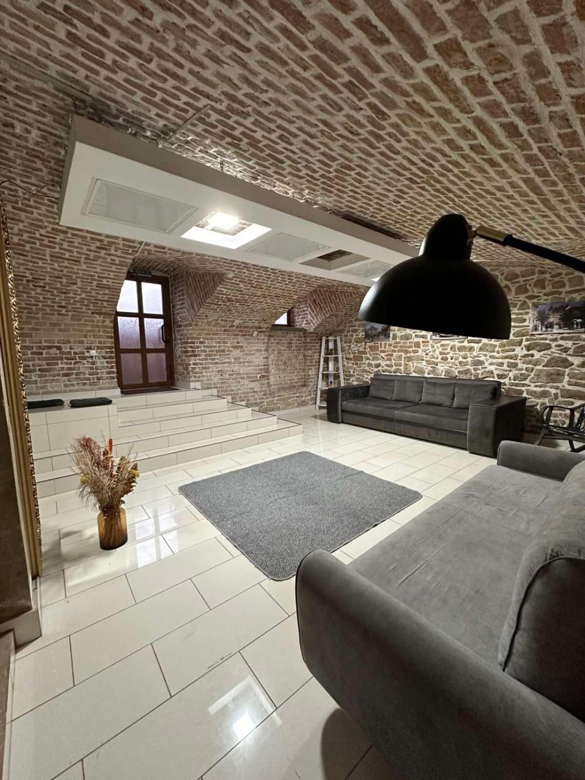 2Х Кім-Й Loft На Площі Філармонії By Willox Apartman Csernyivci Kültér fotó